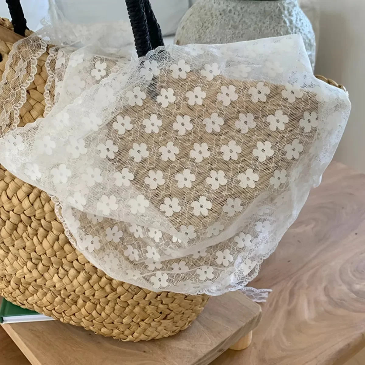Women's Floral Lace Sweet Triangle Bandana Scarf